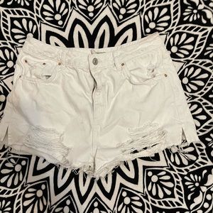 TOP SHOP WHITE MOM SHORTS